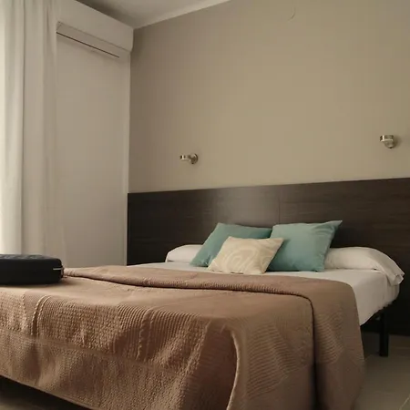 Tahiti Rs Guest house Salou